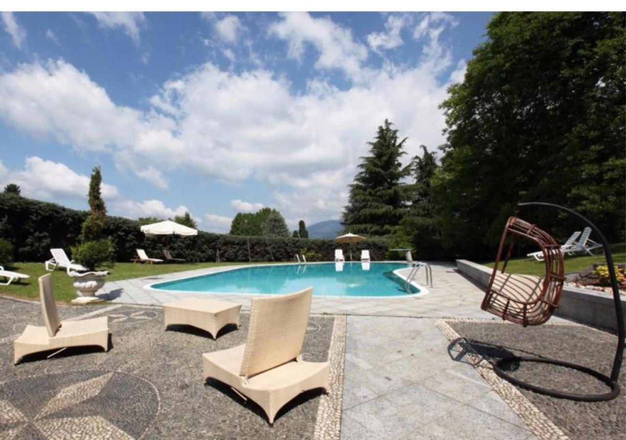 Villa Ghiringhelli Azzate Luaran gambar
