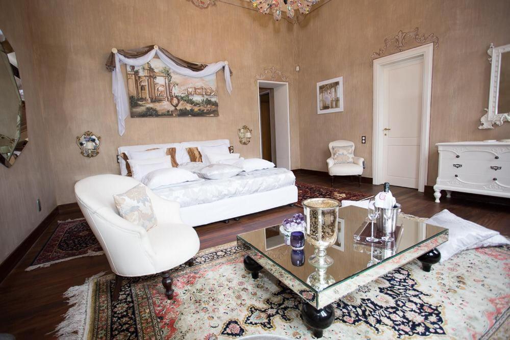 Villa Ghiringhelli Azzate Luaran gambar